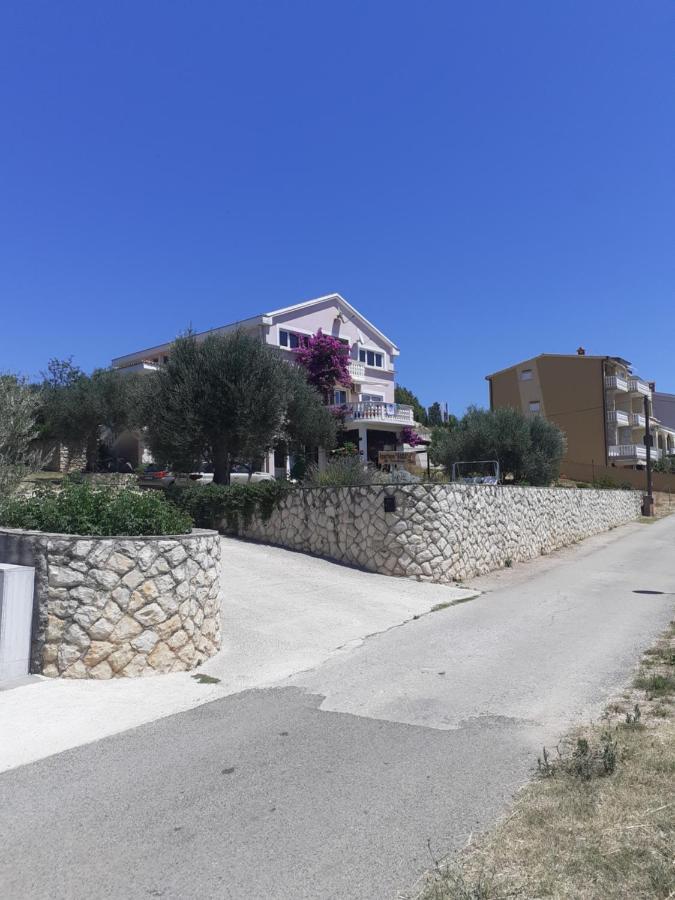 Apartments Sara Posedarje Exterior foto