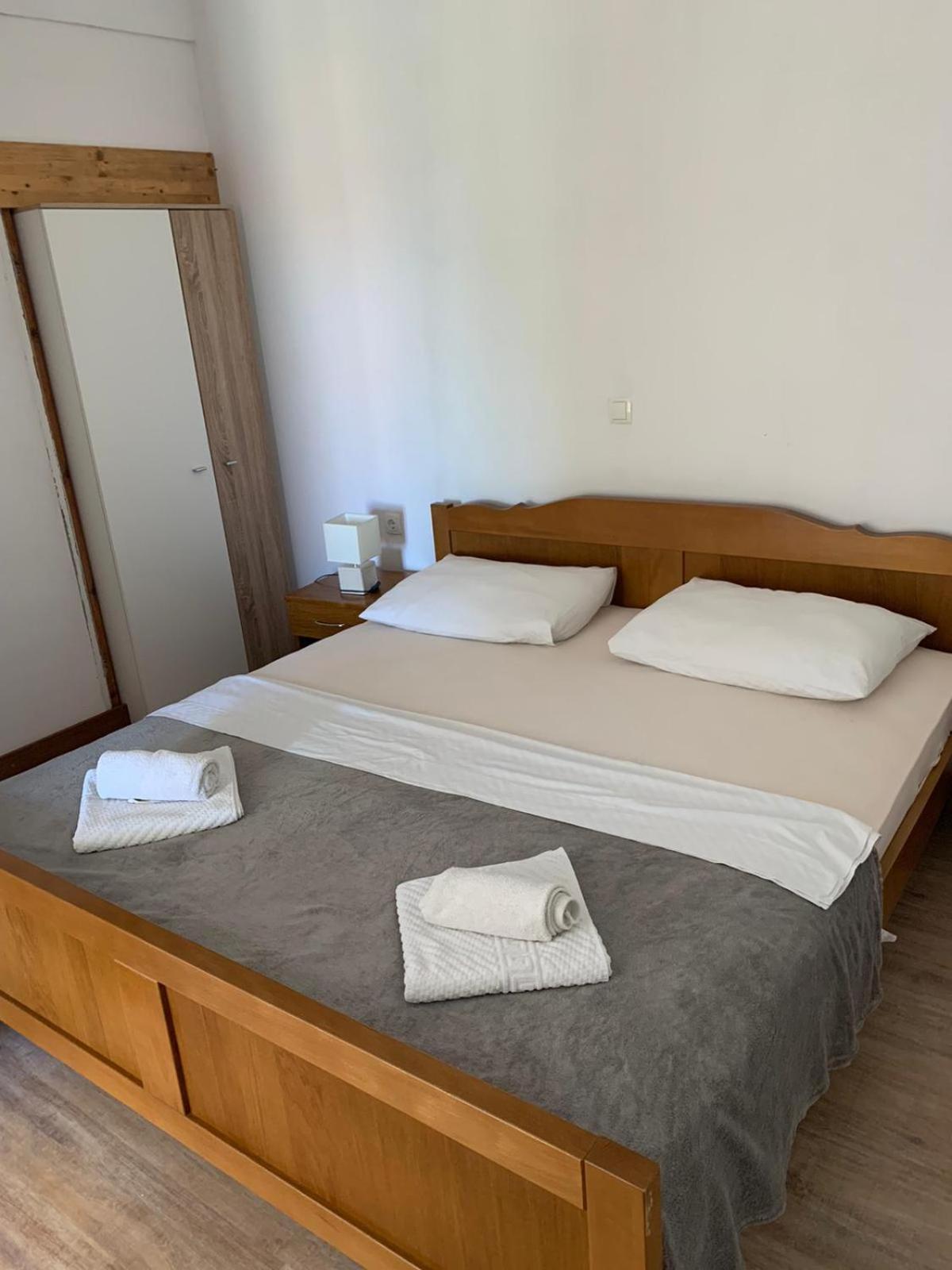 Apartments Sara Posedarje Cameră foto